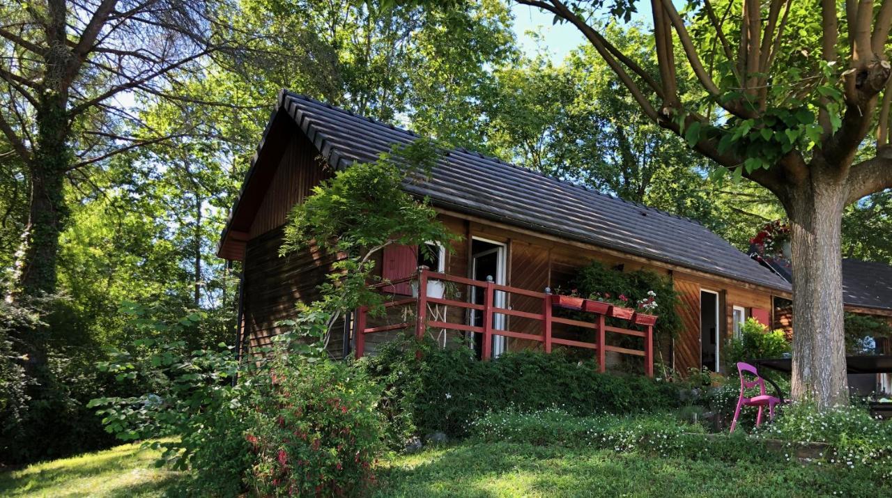La Cabane Des Coteaux Gan Exterior photo